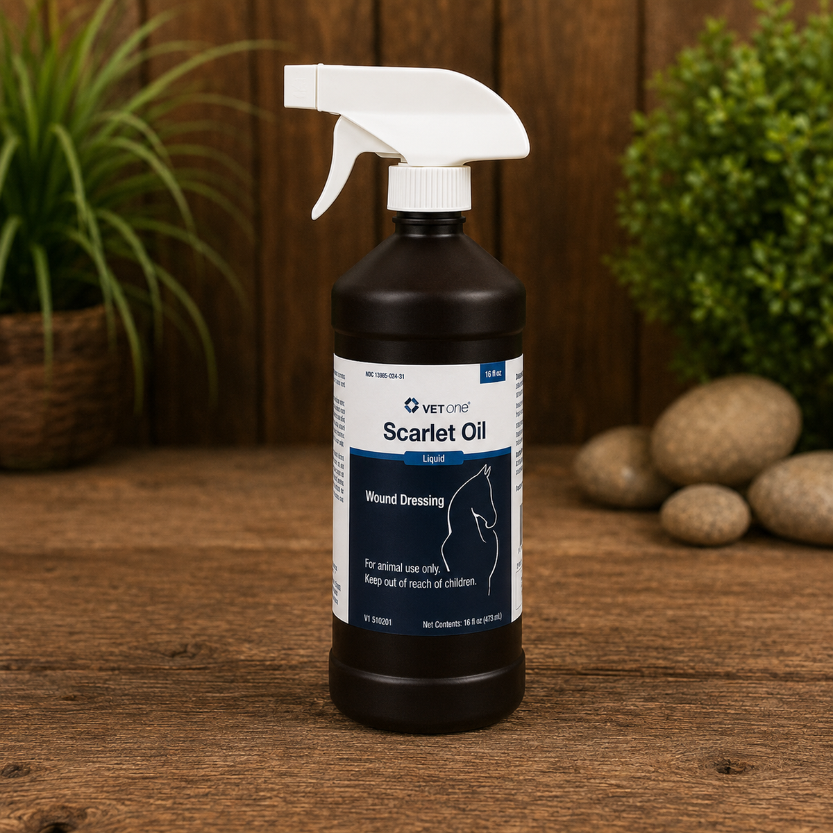 Scarlet Oil Liquid Wound Dressing with Sprayer, 16oz  Complete Equine Performance